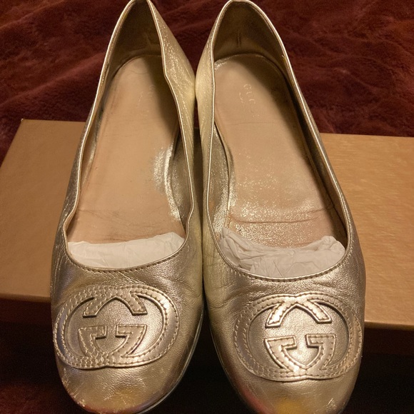 Gucci authentic Silver Leather Ballet Flats With GG Logo size 36 1/2. - Picture 3 of 10